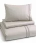 Elegant Çizgili Bambu Nevresim Takımı — Taş, set parçaları katlanmış